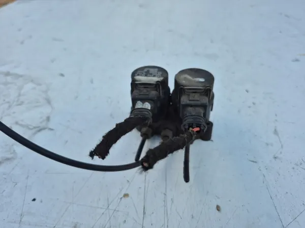 Wabco 4722525610 Solenoid Valve Used image 3