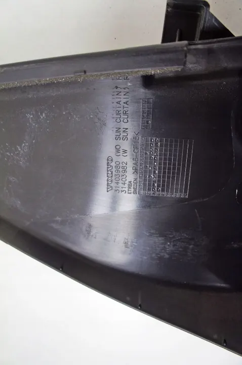 SR189 31403980 Moldura Porta Direito Traseiro Volvo V90 II image 3