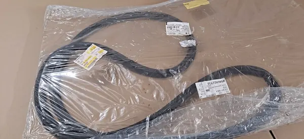 Vedação do Porta-malas VW Passat B9 Nova Original 3J0827705A image 2