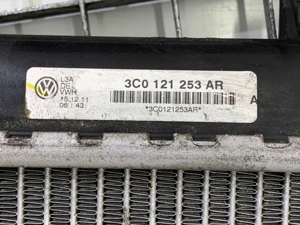 Vattenkylare OEM 3C0121253AR för VW Passat B7 2.0 image 3