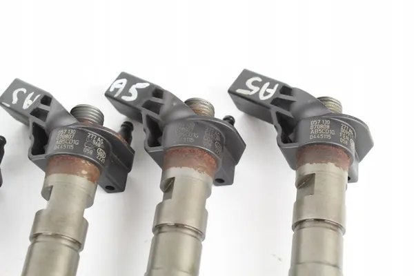 Iniettore carburante Audi A5 8T 3.0 TDI CAPA 07-12 057130277AG image 10