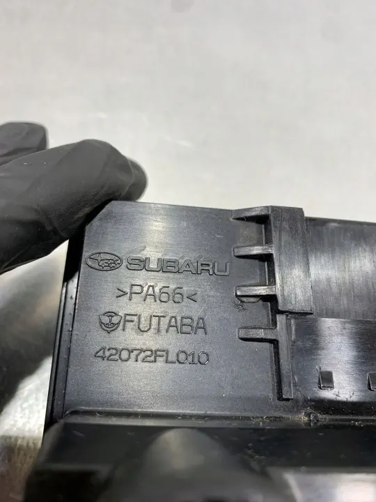 Subaru Forester brandstofdampfilter OEM 42072FL010 image 4