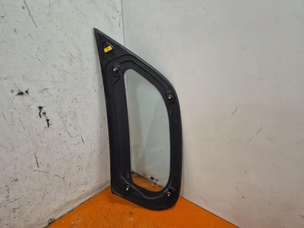 Kia Cerato I 04-06 Achter Rechts Carrosserieglas OEM Wrakomania-29897- image 3