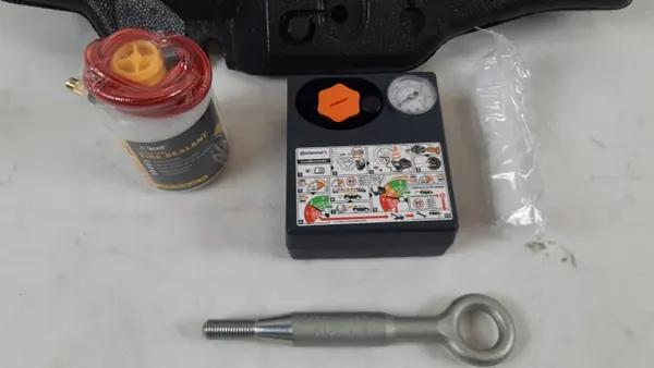 Kit reparação tapete bagageira Volvo V60 II OEM 31471271 image 5