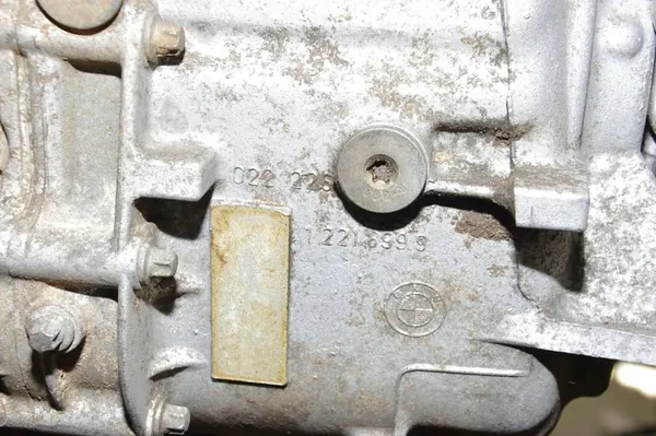 BMW 3 Touring E36 Vaihteisto 2.5L 1996 OEM 1221649 image 7