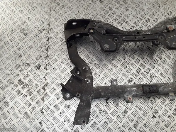 Mercedes C-Class W204 Auxiliary Frame OEM AM-520430 image 3