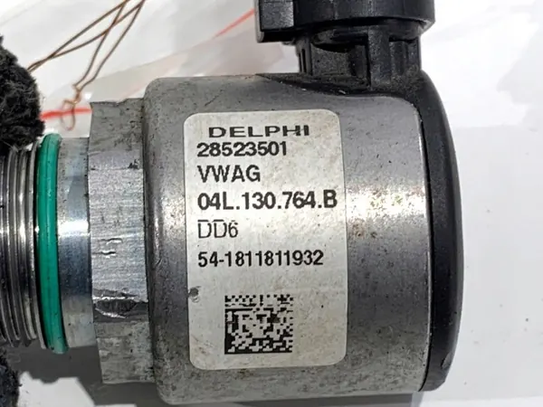 Régulateur Pression Carburant OEM 04L130764B Skoda Octavia III image 4