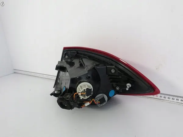 FORD FIESTA MK8 17-21 VÄNSTER BAKRE LED-LJUS image 7