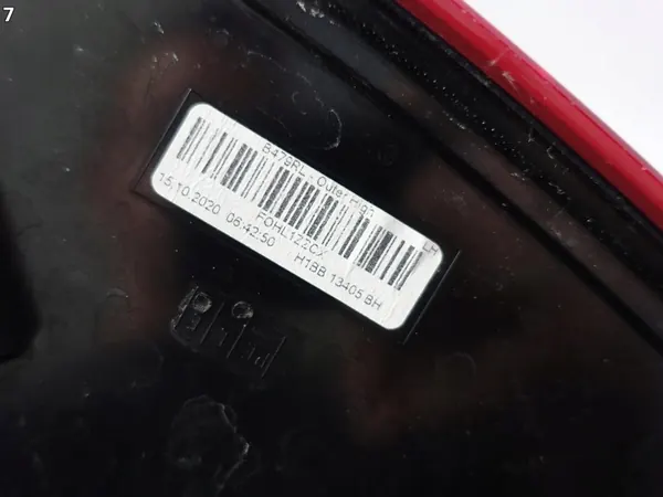 FORD FIESTA MK8 17-21 VÄNSTER BAKRE LED-LJUS image 8