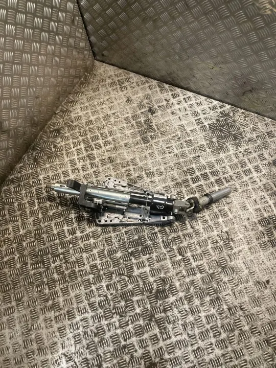 Pièce de direction Mercedes-Benz CLS OEM 2184600016 image 2