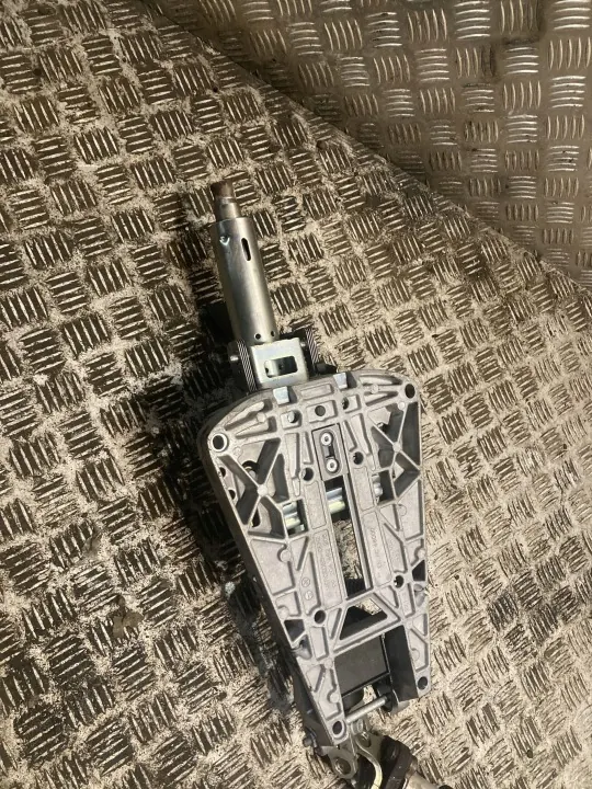 Pièce de direction Mercedes-Benz CLS OEM 2184600016 image 3