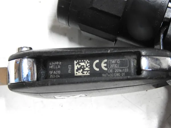 PEUGEOT 208 I 12-18 Sytytysavaimen Sisäosa image 7