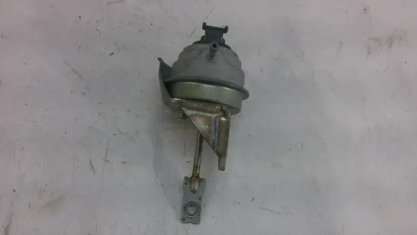 Audi A3 8V Actionneur de Turbocompresseur 1.6 TDI 04L253020A image 1