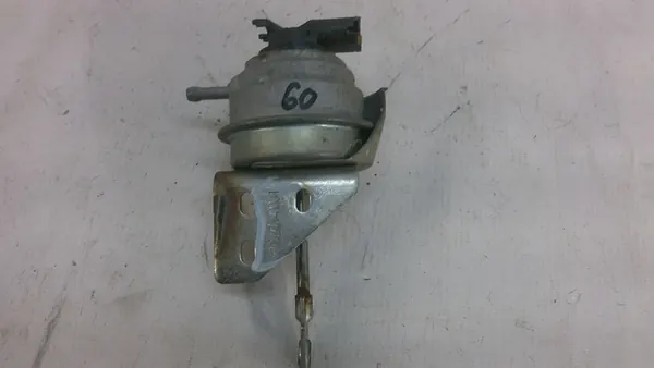 Audi A3 8V Actionneur de Turbocompresseur 1.6 TDI 04L253020A image 2