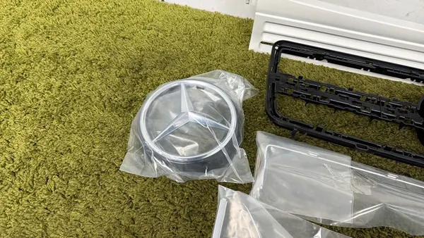 Grill Mercedes G 463 W463 AMG Begagnad OEM a4638880051 image 6