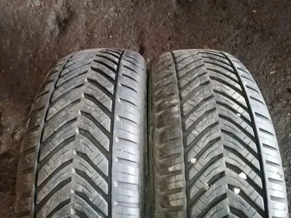 Grelha traseira de bagageira OEM 19555R16 Mercedes A W169 image 3