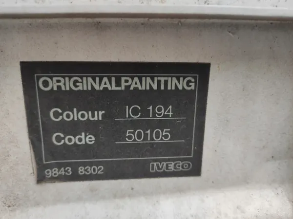 Vasen ohjaamon spoileri OEM 504116073 Iveco Eurocargolle image 3