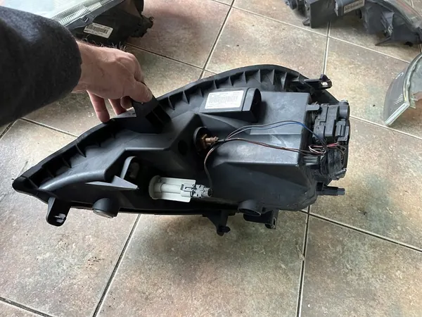 Faros derecho Trafic Vivaro Primastar 01-14 8200701353 image 3