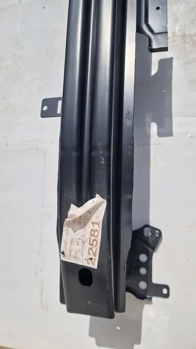 VW Passat CC 3C8 Etupuskuri image 2