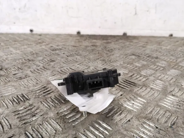 Subaru Outback Lüftungsklappe OEM FBZ13807 image 4