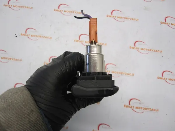 Prise allume-cigare OEM CH2219C166DA pour Range Rover image 6
