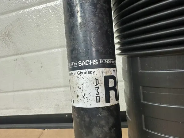 Achter rechter schokdemper OEM A2213208613 Mercedes image 6