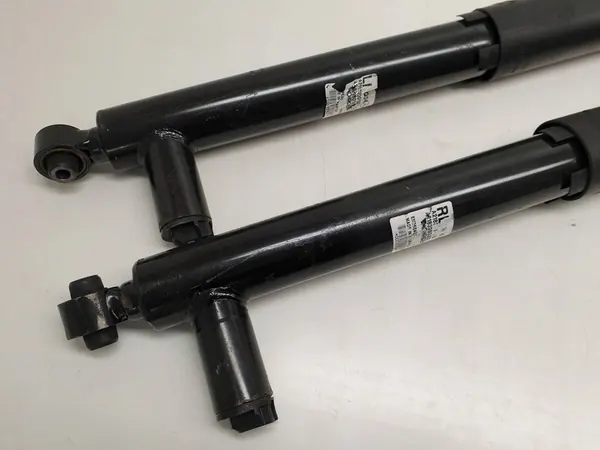 MERCEDES CLS W218 BAKRE AIRMATIC STÖTDÄMPARE A2183200130 A2183200230 image 8