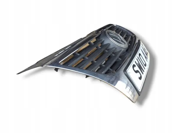 Volkswagen Passat B6 Grille 2010 3C0853651AH image 4