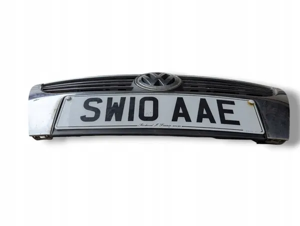 Volkswagen Passat B6 Grille 2010 3C0853651AH image 5