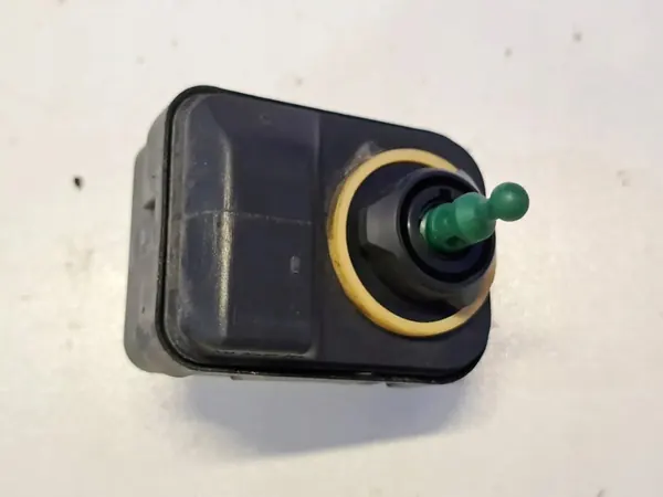 Motor de ajuste de nivel Volvo S80 2002 image 5