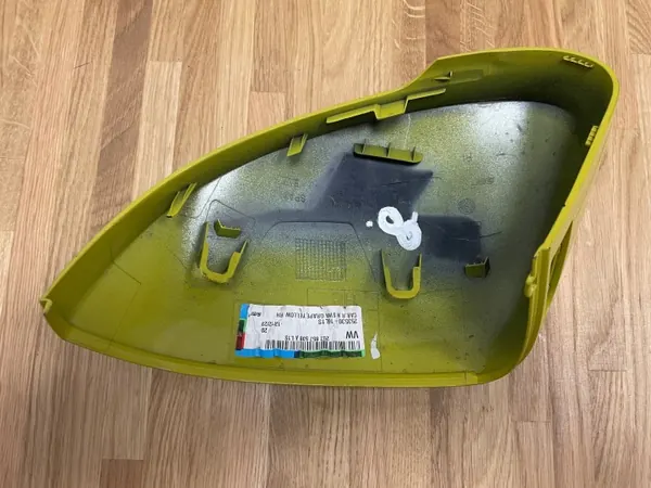 Cache Rétroviseur Droit OEM VW Taigo 21-24 image 3