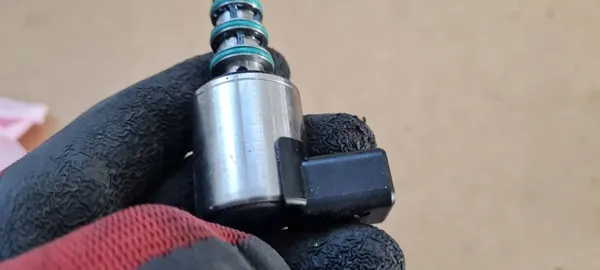 Oljetrycksventil OEM 0CK325072D för S-Tronic växellåda image 5