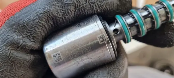 Oljetrycksventil OEM 0CK325072D för S-Tronic växellåda image 9