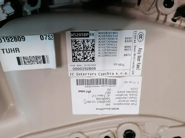 MERCEDES W205 2015 Kombi Achterdeurpaneel Rechts image 4