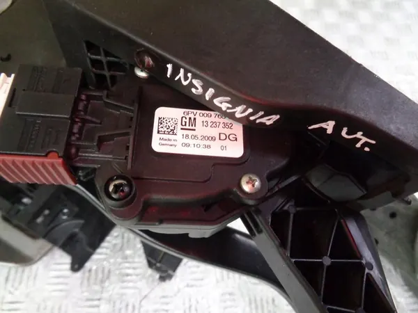 Gasbrems-Pedal Opel Insignia A Automatik 2008- OEM 13219223 image 6
