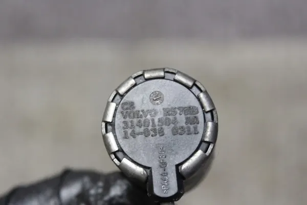 Sensor Pressão Óleo Volvo OEM 31401504 - D5244T17 image 3