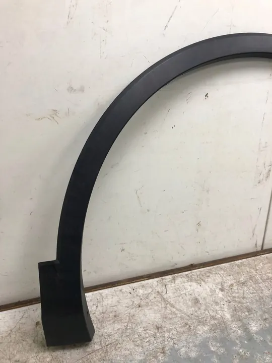 Oikea etupuskuri VW Tiguan II image 2