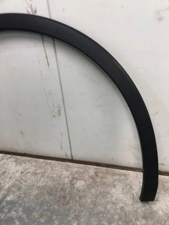 Oikea etupuskuri VW Tiguan II image 3