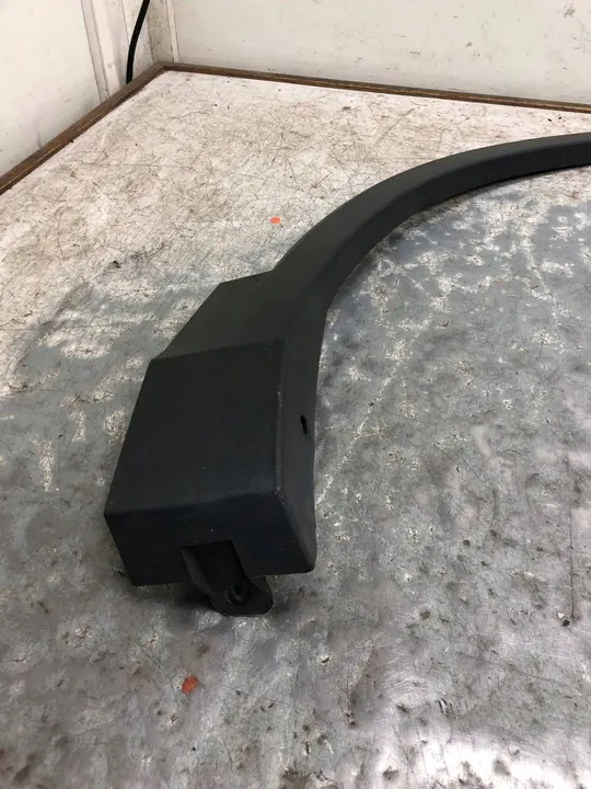 Oikea etupuskuri VW Tiguan II image 4