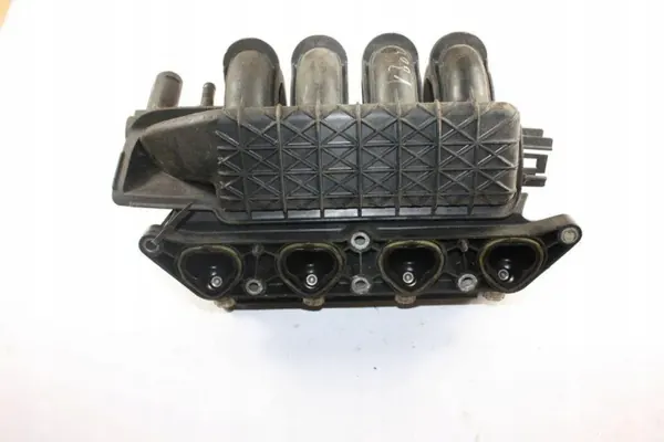 Intake Manifold VW 036129711FM 1.4L Gas 2005 image 3