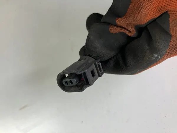 Oikean etu ABS-anturin johdin Skoda Superb II image 2