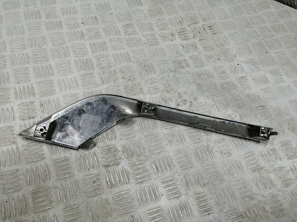 OEM 261A30137R Kromlist Framstötfångare Vänster image 4