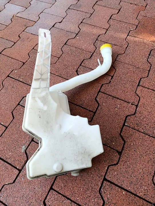 Tuulilasinpesunesteen säiliö Renault Clio IV 289103346R image 6