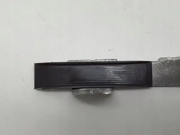 Guia de cabeça de cilindro direita OEM 11 31 7707792 image 3