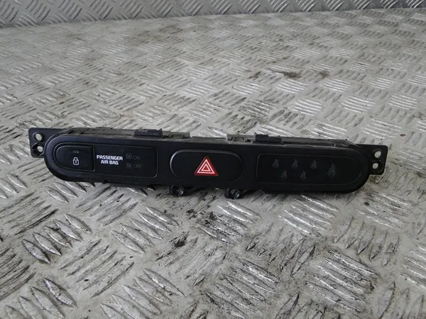 Noodknop Kia Carens IV 2014 image 2