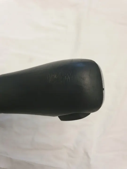 Pommeau de levier BMW OEM 9296906 - État utilisé image 3