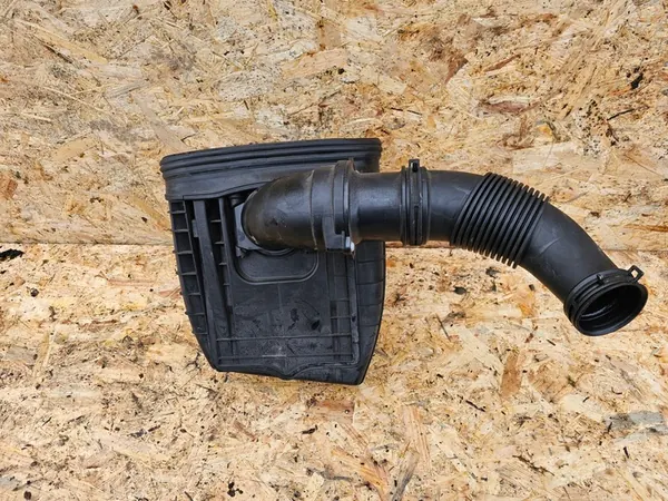 Ilmansuodattimen Kotelo Porsche Macan 3.0 TDI image 2