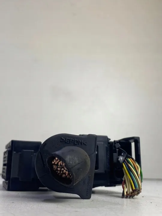 Moottorin ECU-liitin OEM 37820-5az Honda Civic X 1.0 VTEC image 3