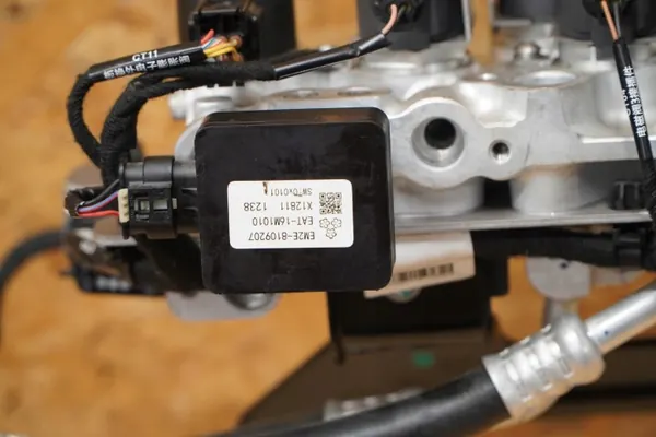 Sähköventtiilipalikka SA3EFU-8109500 BYD Seal U image 6