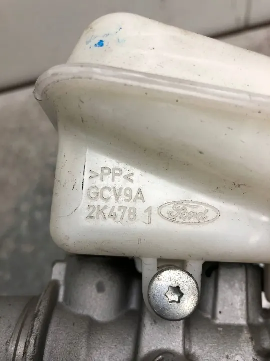 Bremsflüssigkeitsbehälter OEM GCV9A2K478 für Ford Edge image 4